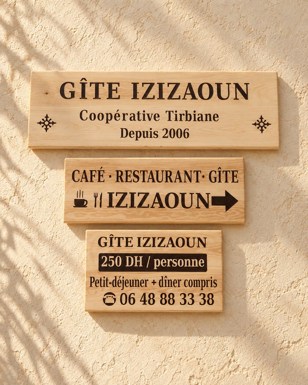 Enseigne en bois personnalisée avec gravure – Fabrication sur mesure