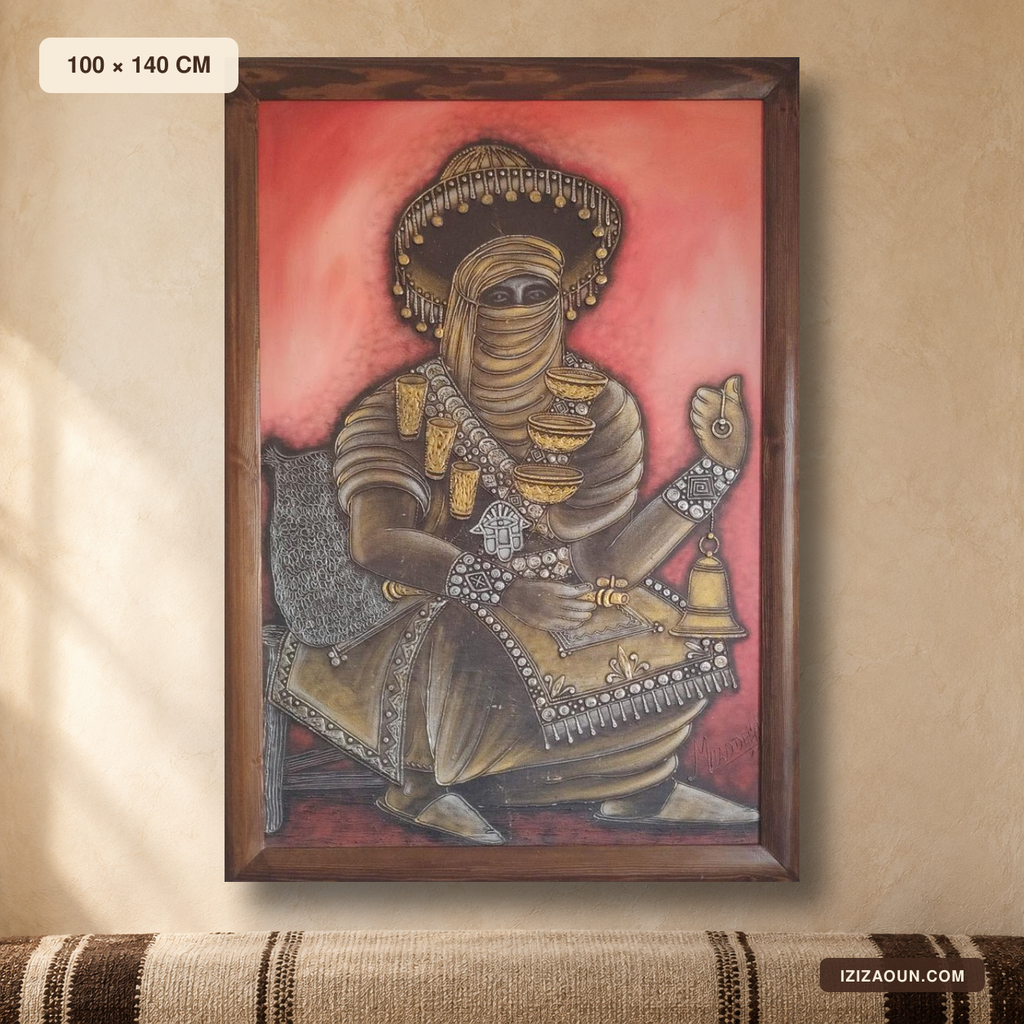 Grand tableau décoratif signé – Femme en tenue traditionnelle – Cadre bois – 100 × 140 cm